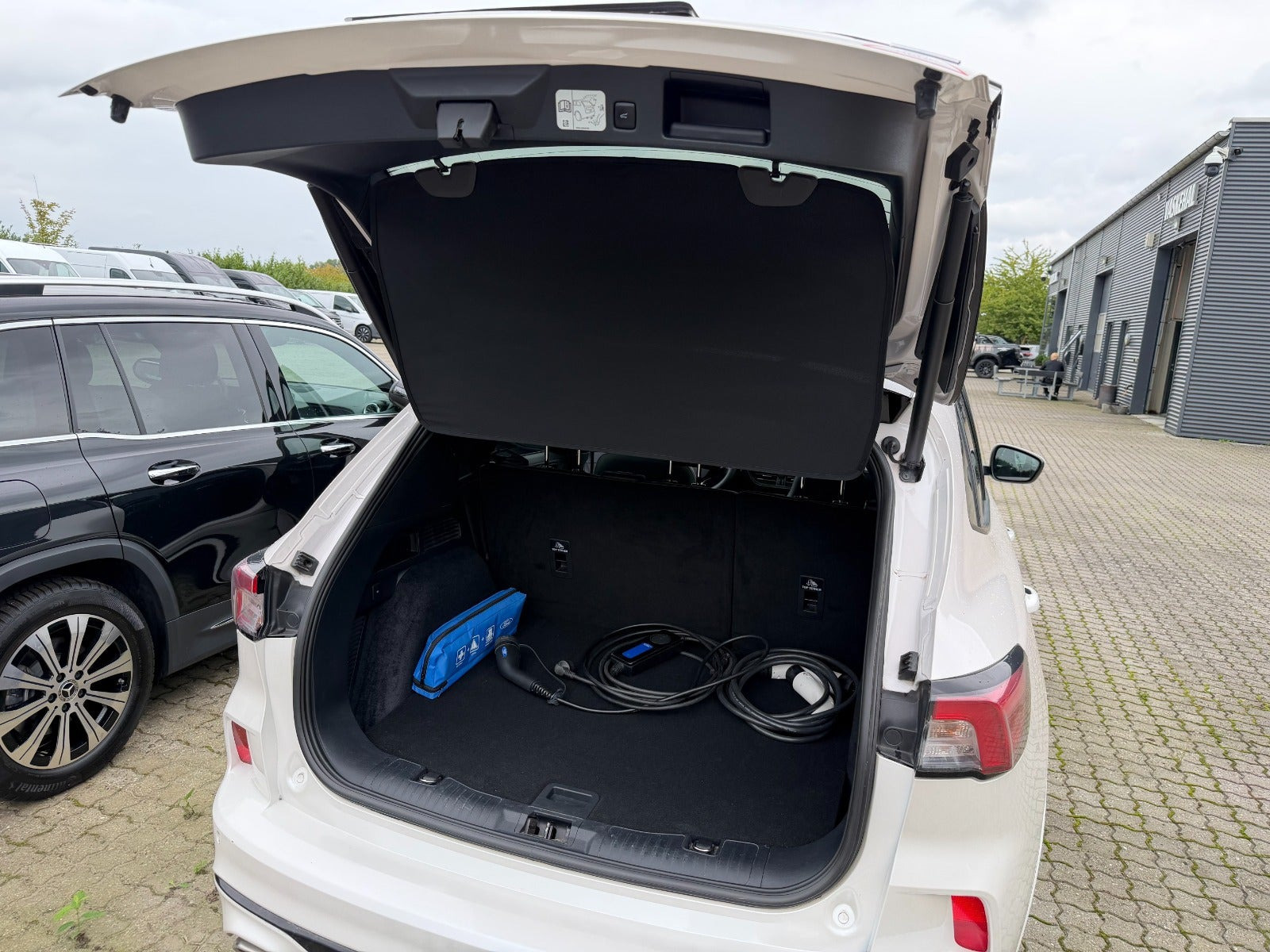 Hvid Ford Kuga fra 2020