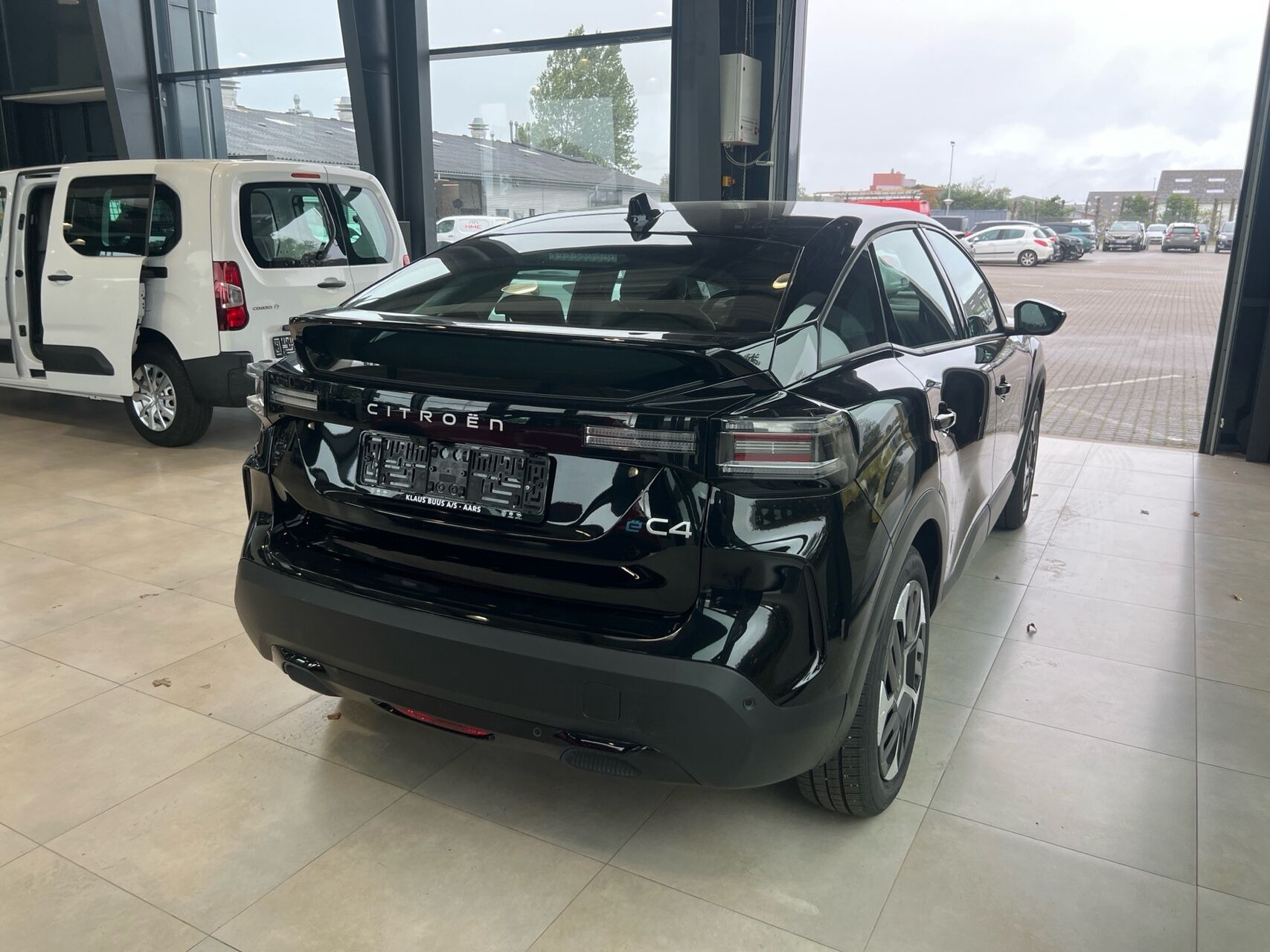 Sort Citroën ë-C4 fra 2025