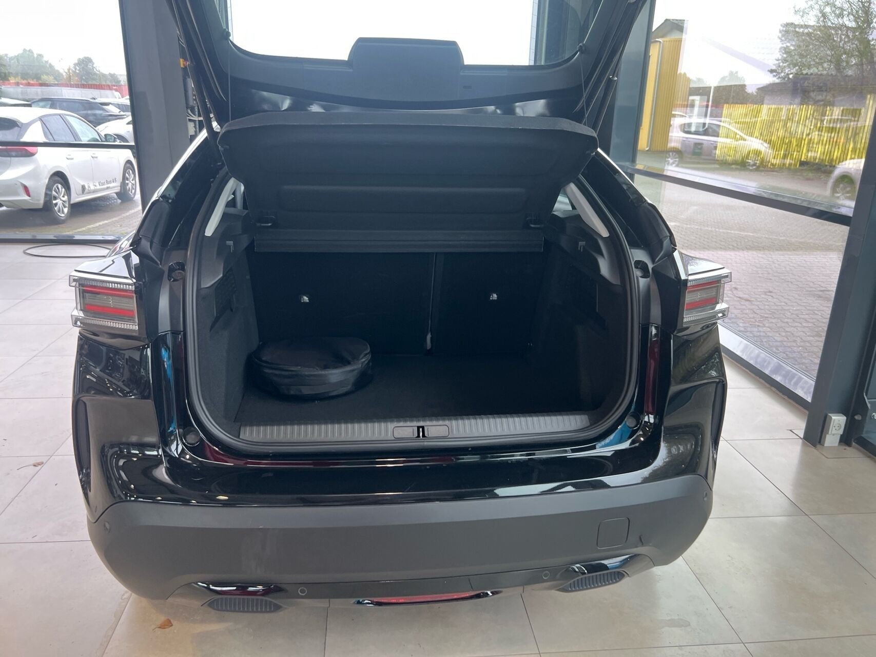 Sort Citroën ë-C4 fra 2025