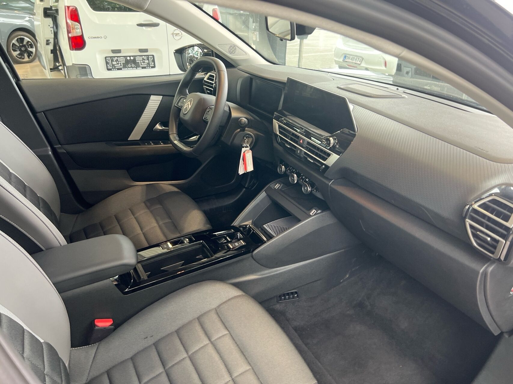 Sort Citroën ë-C4 fra 2025