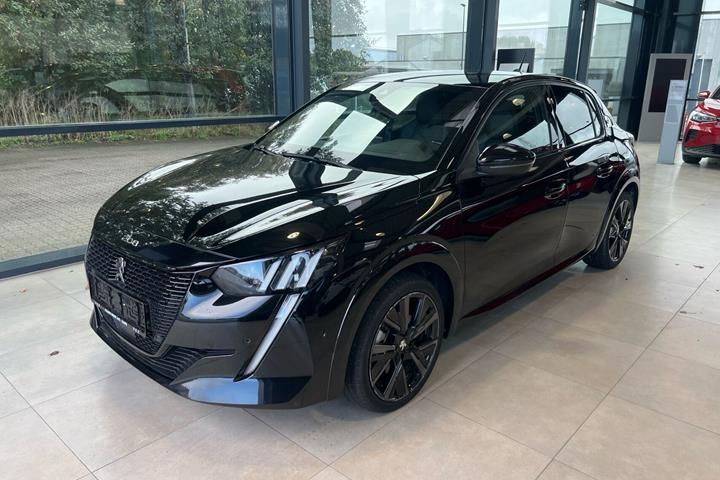 Sort Peugeot e-208 fra 2023 set udefra