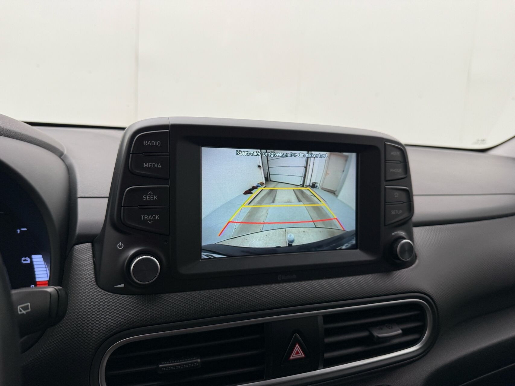 Grå Hyundai Kona fra 2020