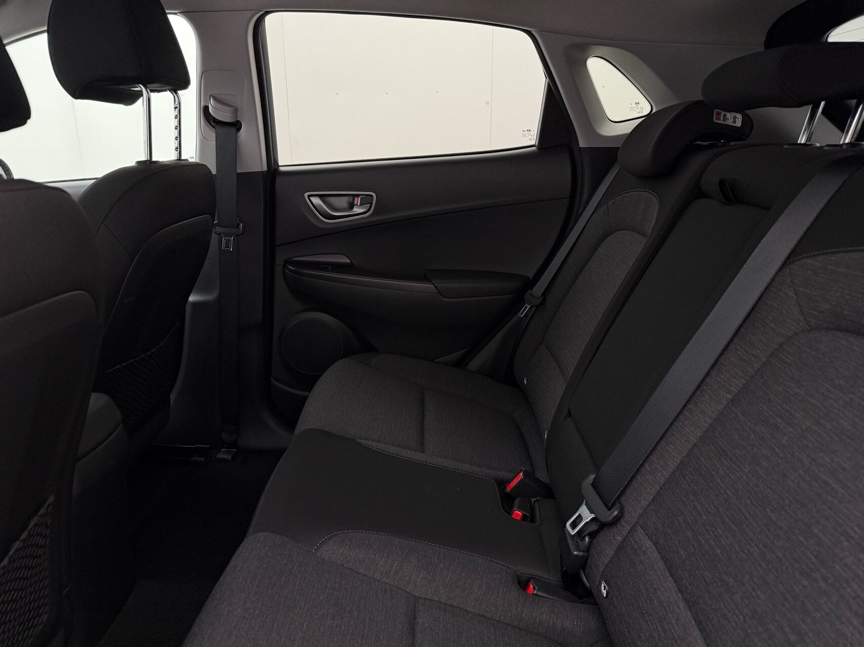 Grå Hyundai Kona fra 2020