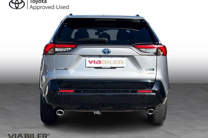 Sølv Toyota RAV4 Plug-in fra 2021