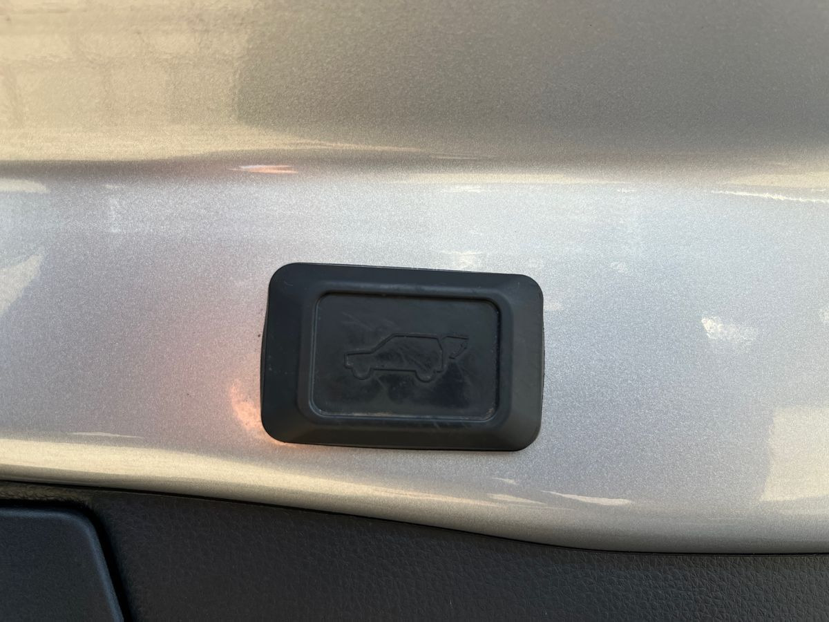 Sølv Toyota RAV4 Plug-in fra 2021