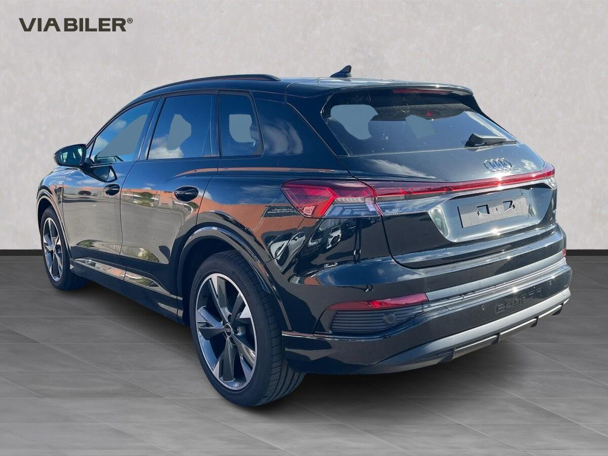Sort Audi Q4 fra 2026