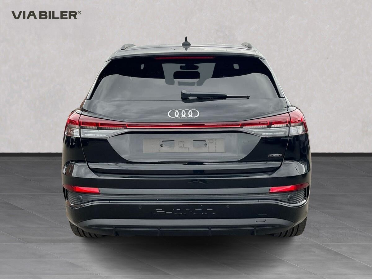 Sort Audi Q4 fra 2026