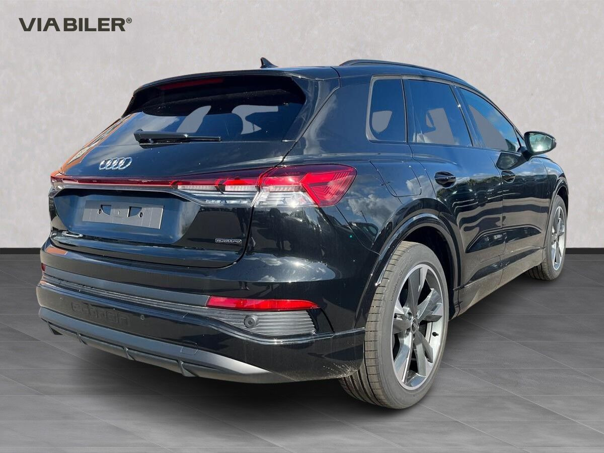 Sort Audi Q4 fra 2026