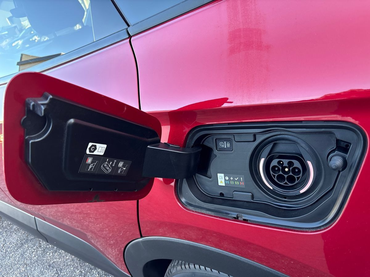 Rød Opel Grandland X fra 2021