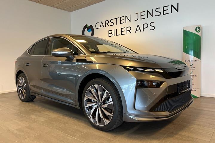 Grå Skoda Enyaq fra 2025 set udefra