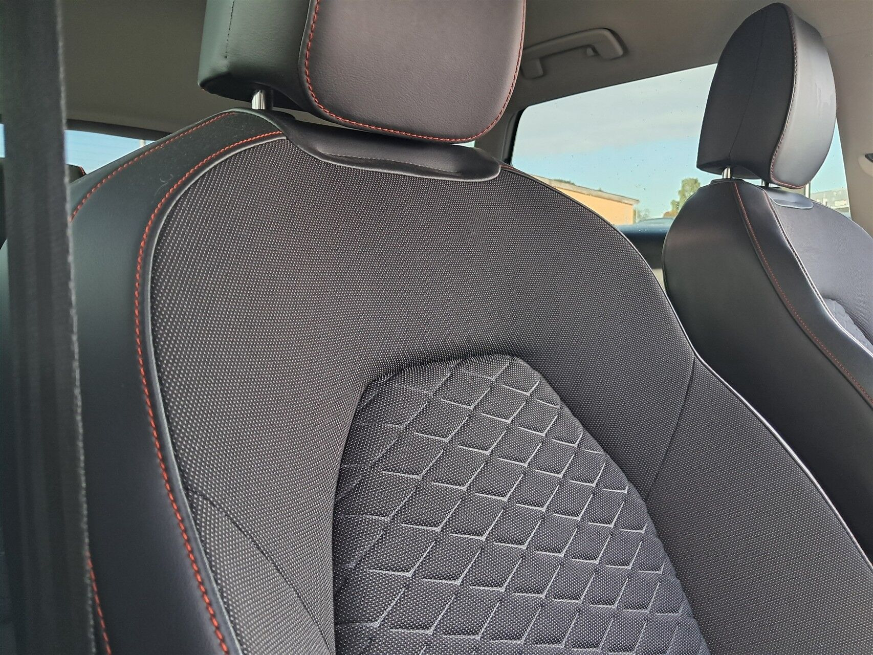 Hvid Seat Leon fra 2020
