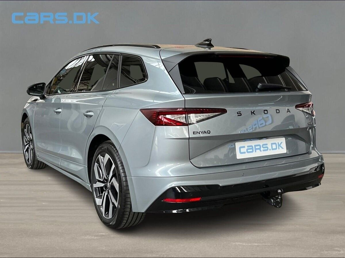 Sølv Skoda Enyaq fra 2026