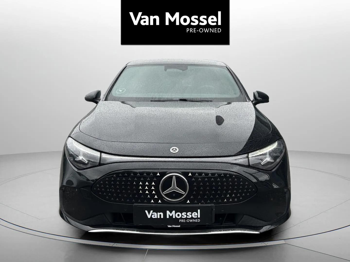 Sort Mercedes CLA250+ fra 2025