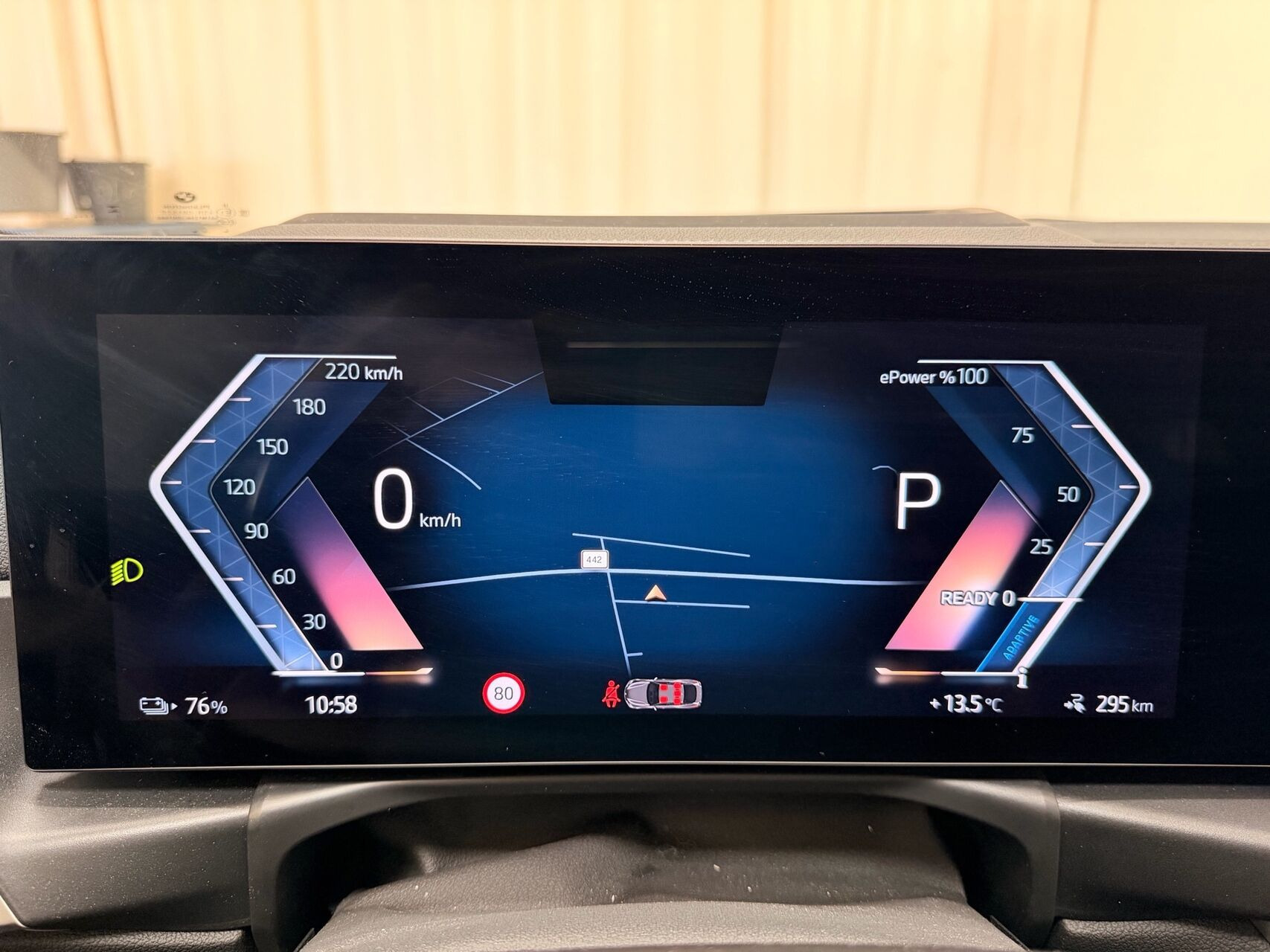Hvid BMW i4 fra 2023