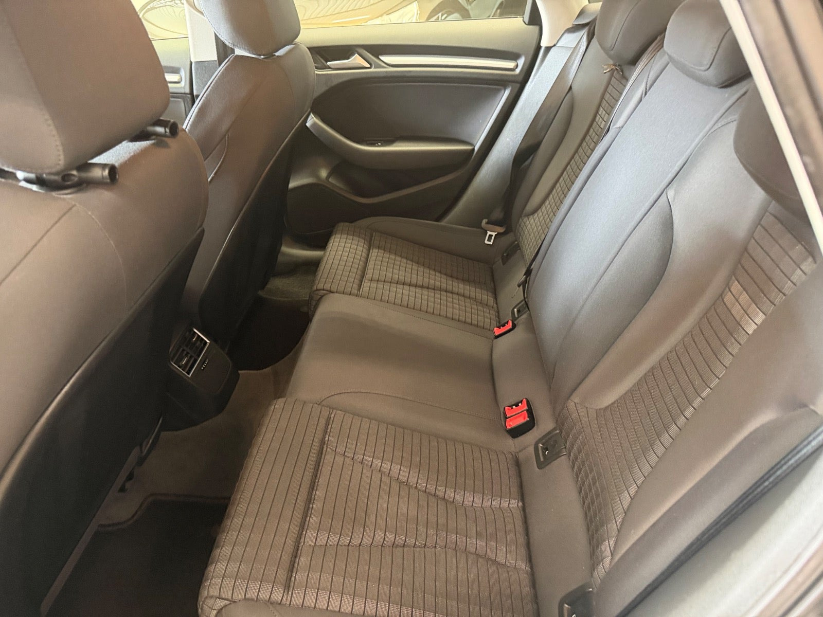 Sort Audi A3 fra 2015