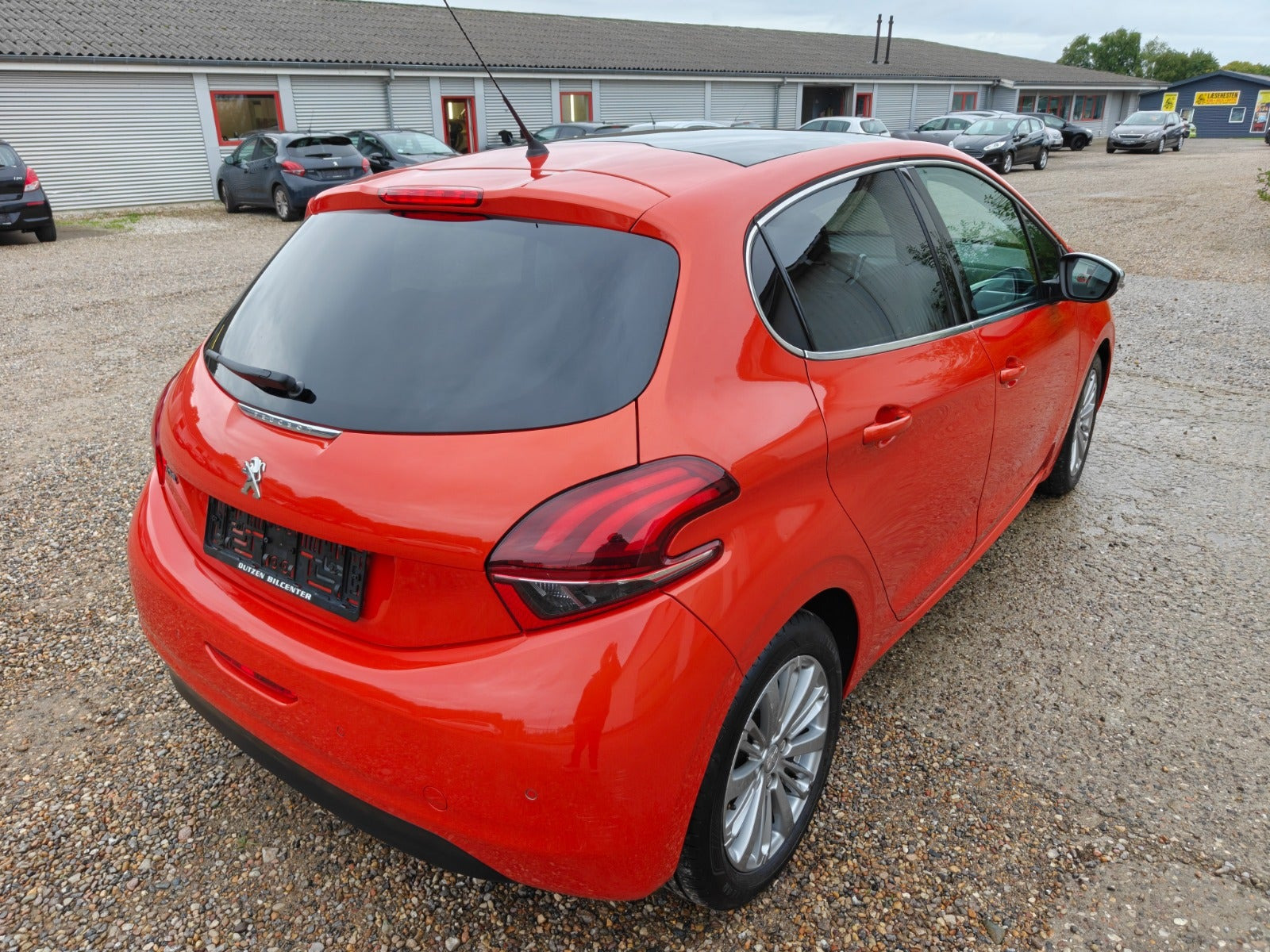 undefined Peugeot 208 fra 2014