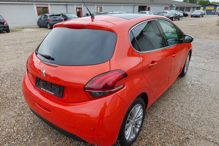 undefined Peugeot 208 fra 2014