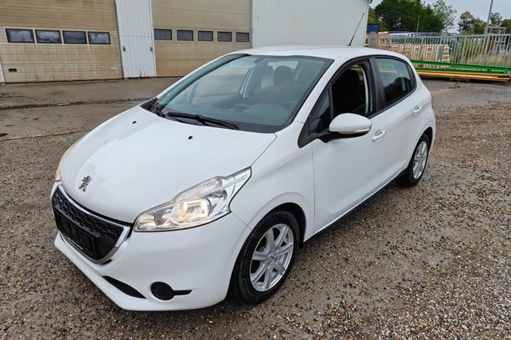 Gul Peugeot 208 fra 2014