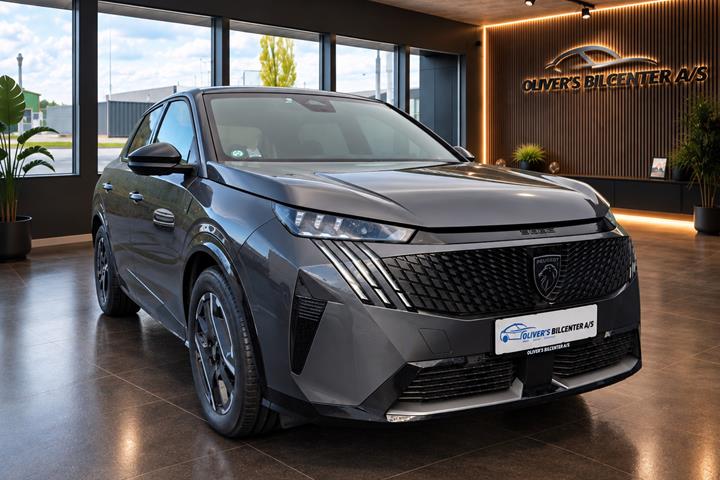Sort Peugeot e-3008 fra 2025