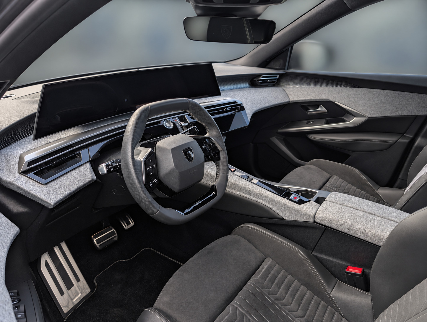 Sort Peugeot e-3008 fra 2025