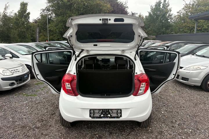 Hvid Opel Karl fra 2016