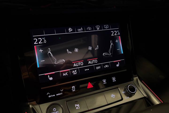Sort Audi e-tron fra 2020