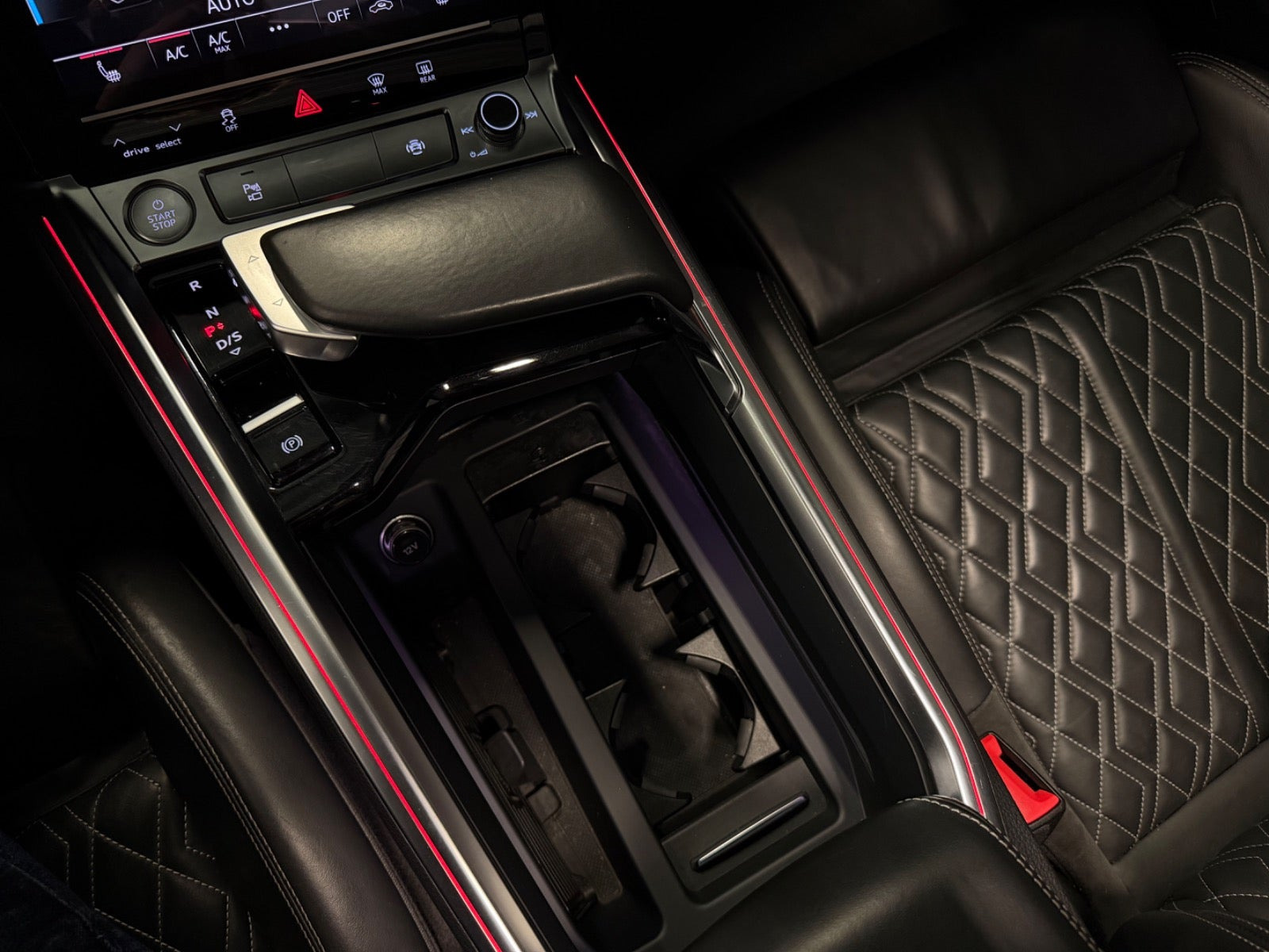 Sort Audi e-tron fra 2020