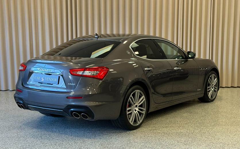 Maserati Ghibli