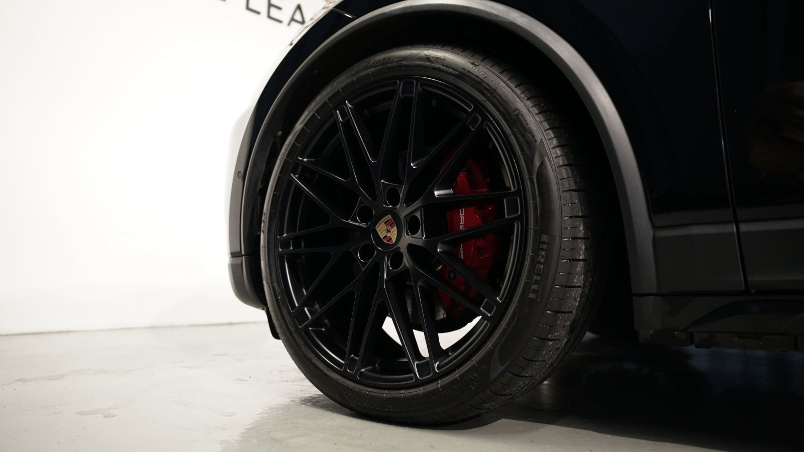 Sort Porsche Macan 4S fra 2024