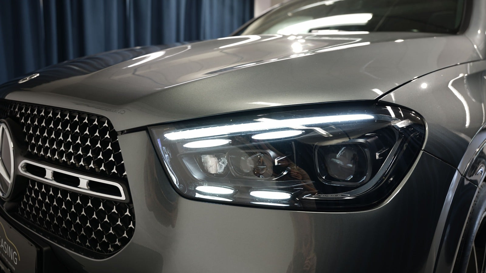Grå Mercedes GLE350 de fra 2025