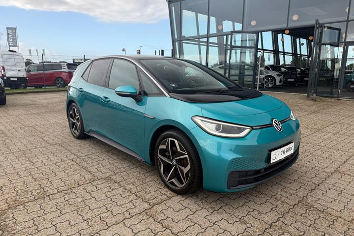 Turquoise VW ID.3 fra 2022 set udefra