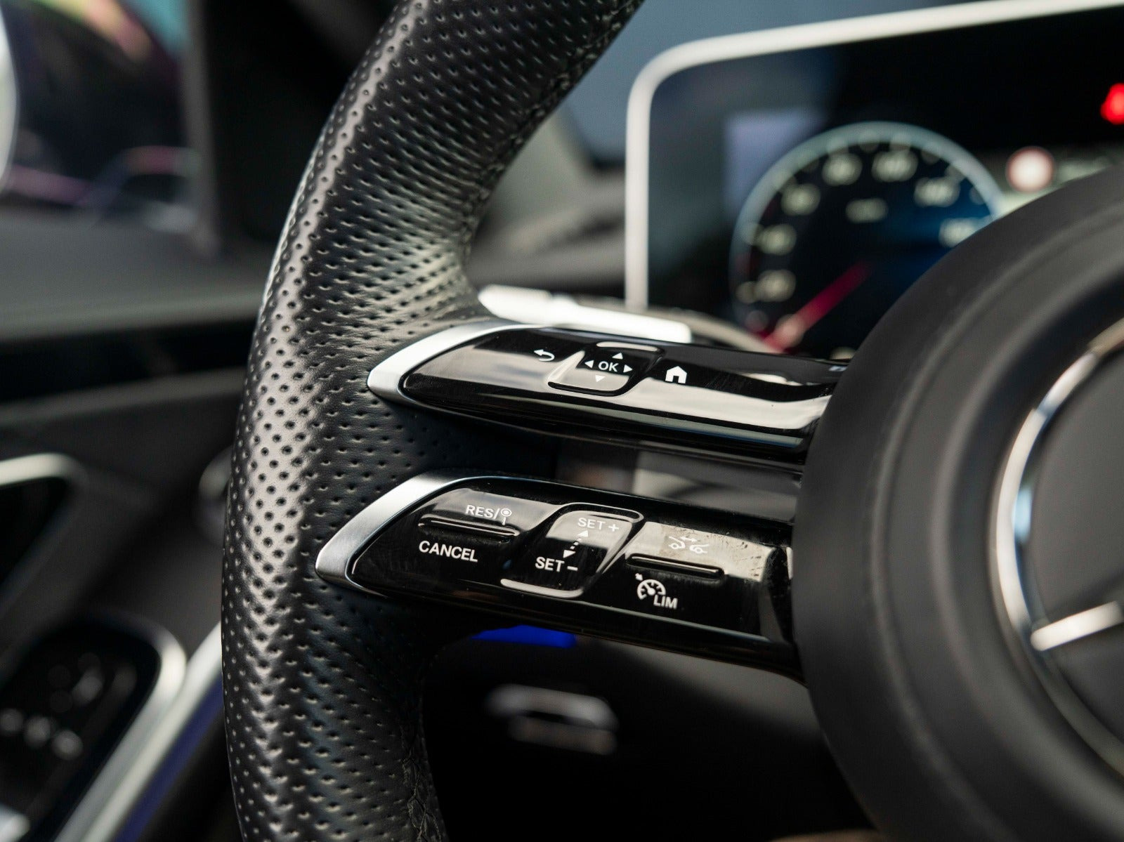 Sort Mercedes S580 e fra 2022
