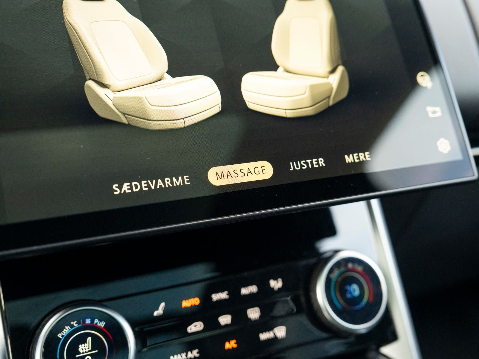 Sort Land Rover Range Rover fra 2023