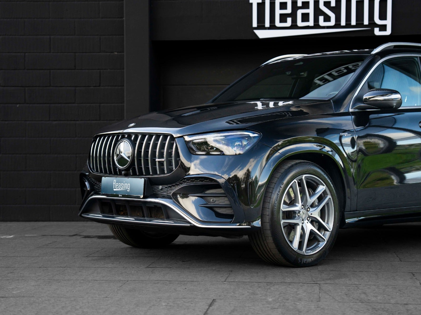 Sort Mercedes GLE53 fra 2024
