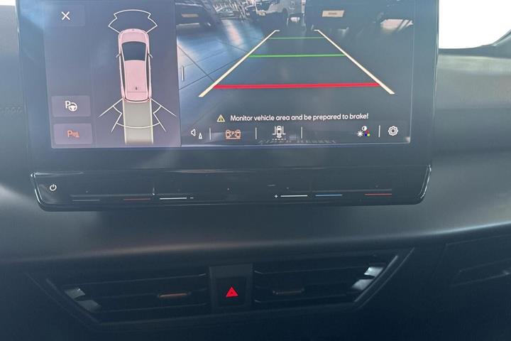 Grå Cupra Born fra 2023