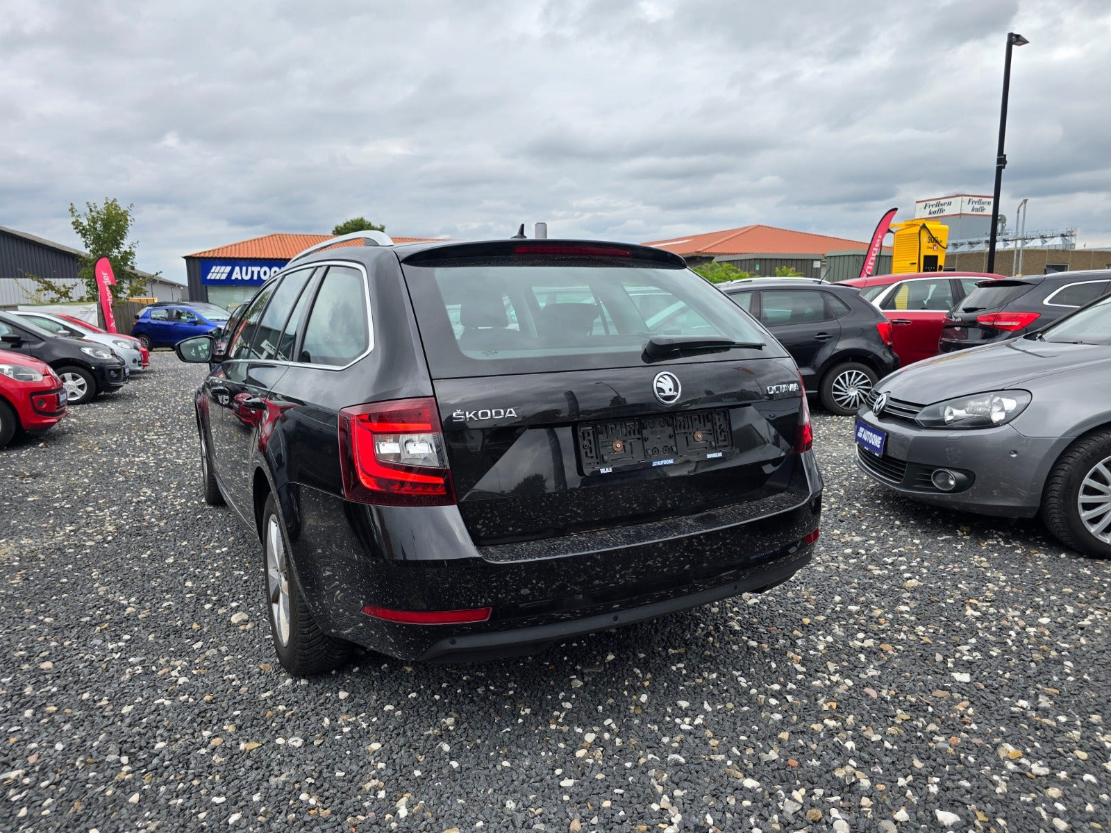 Sort Skoda Octavia fra 2020