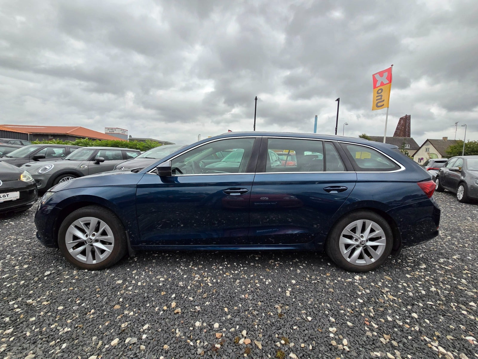 Blå Skoda Octavia fra 2022