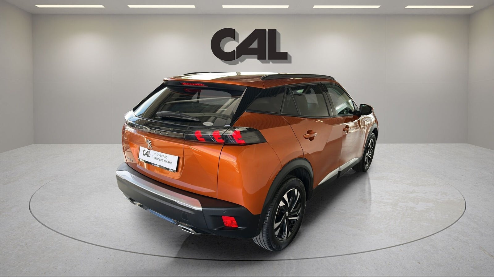 Orange Peugeot 2008 fra 2021