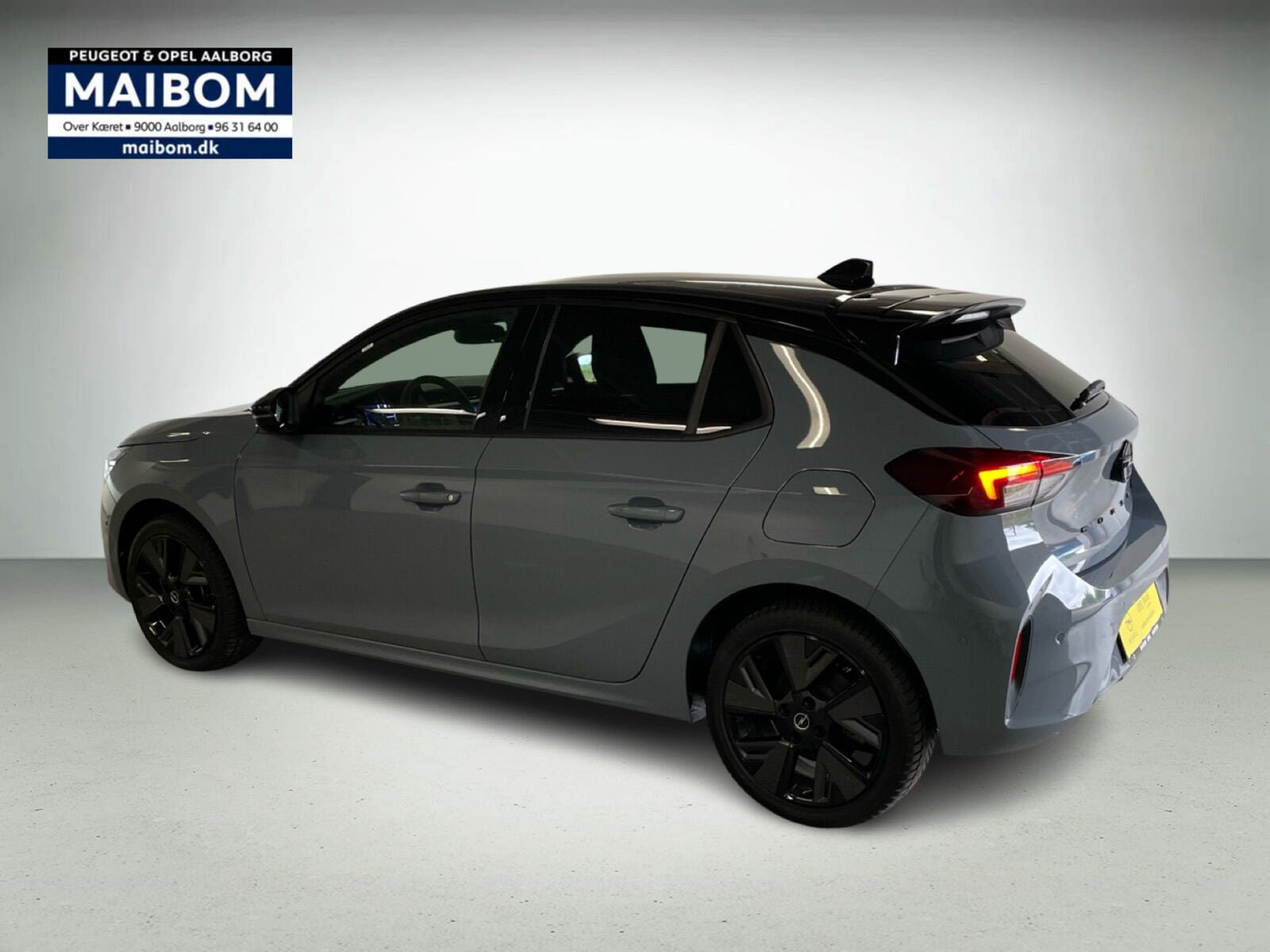Grå Opel Corsa-e fra 2025