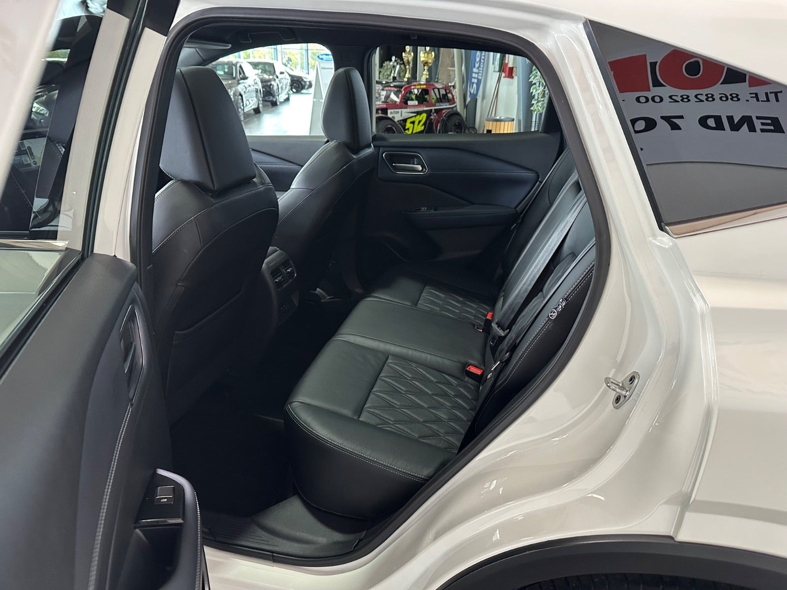 Hvid Nissan Qashqai fra 2023