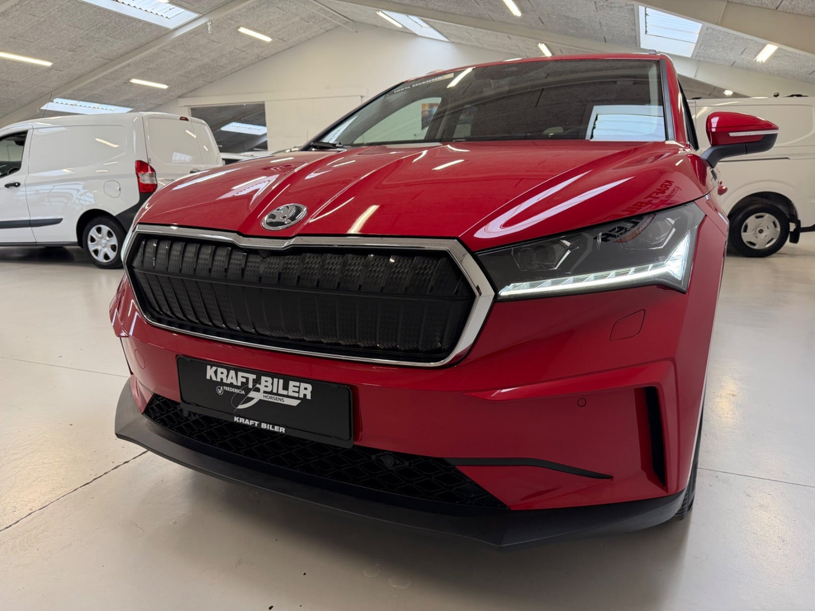 Rød Skoda Enyaq fra 2022