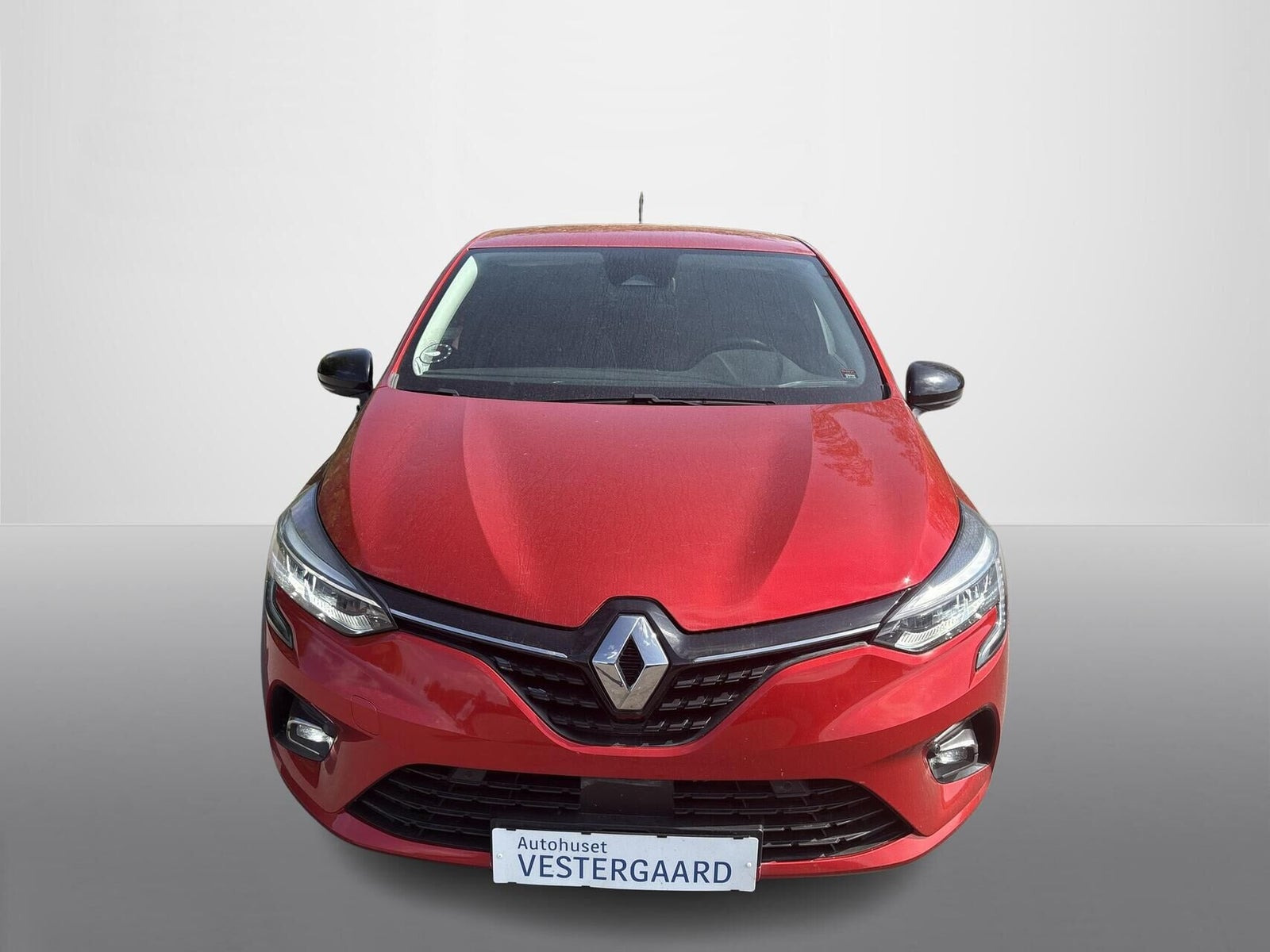 Rød Renault Clio V fra 2020