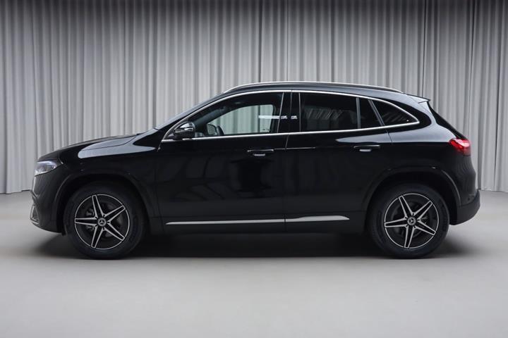 Sort Mercedes EQA250+ fra 2026