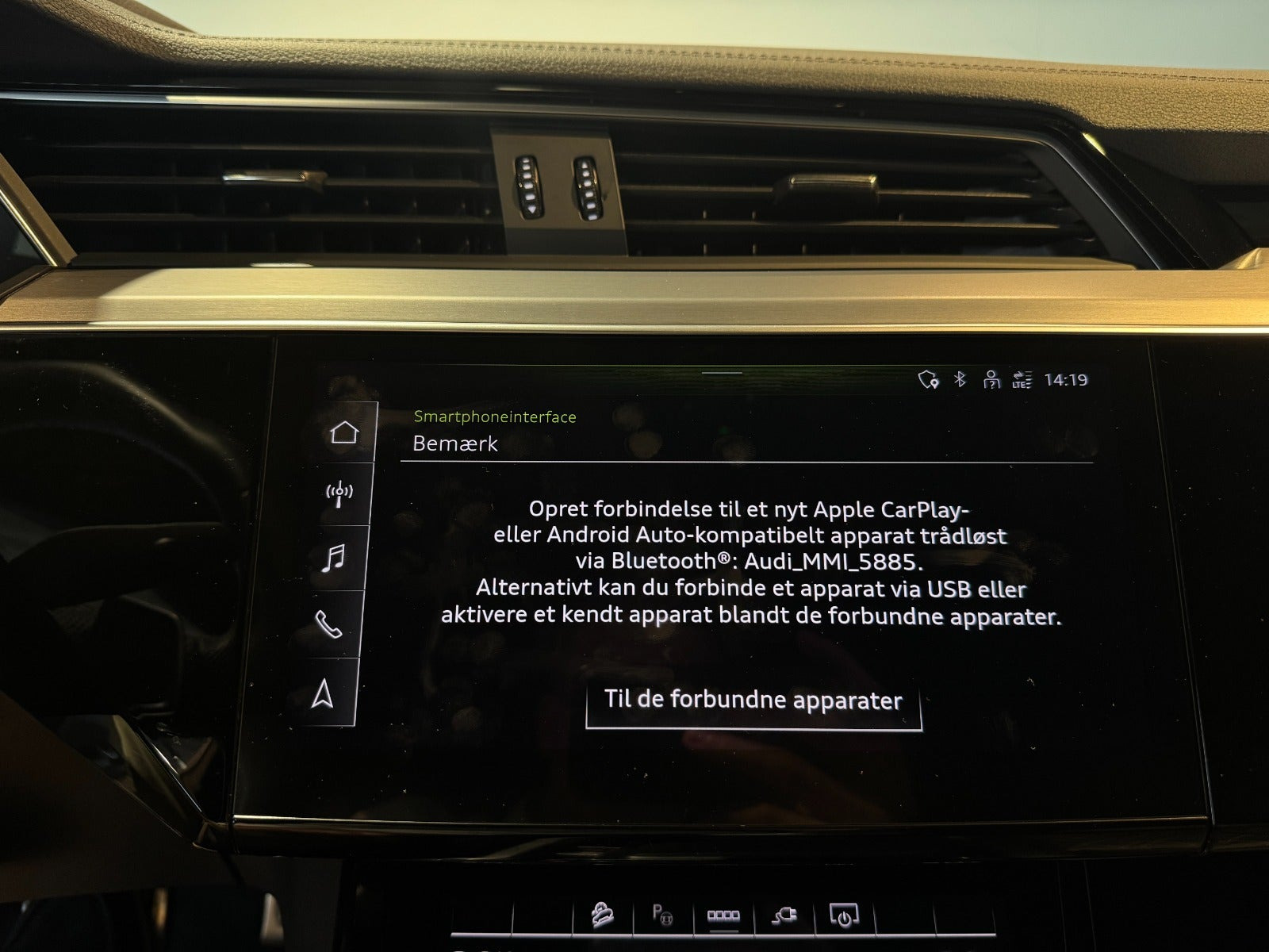 Sort Audi Q8 e-tron fra 2024