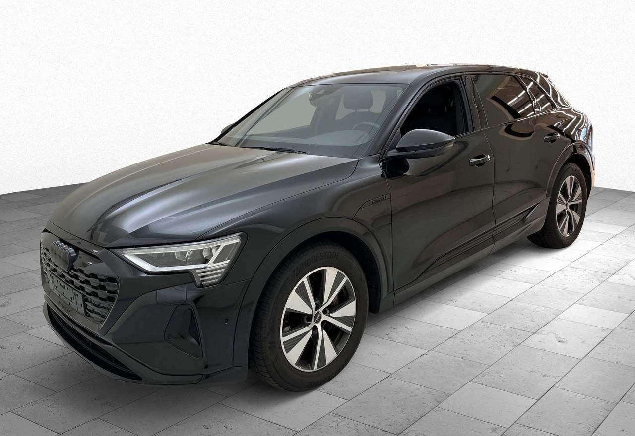 Sort Audi Q8 e-tron fra 2024