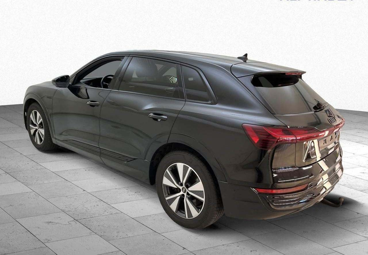 Sort Audi Q8 e-tron fra 2024