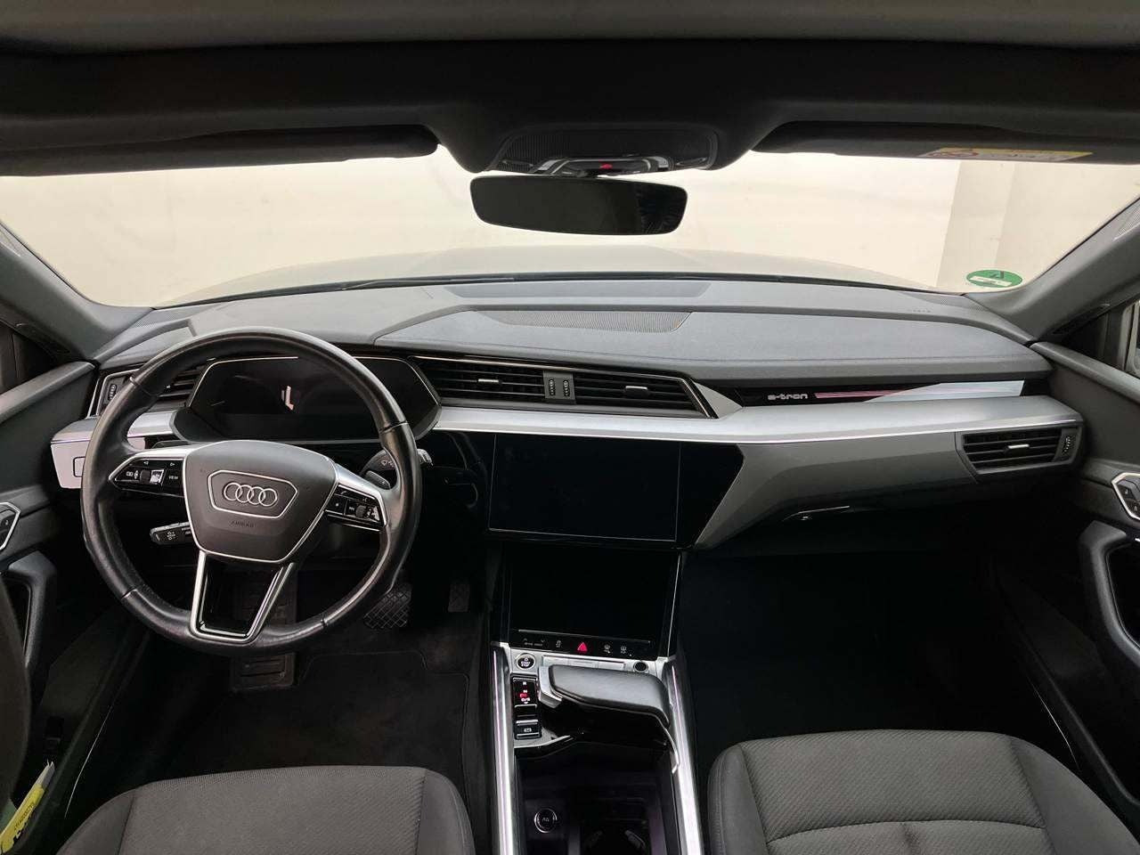 Sort Audi Q8 e-tron fra 2024