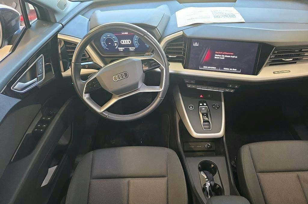 Sort Audi Q4 e-tron fra 2023