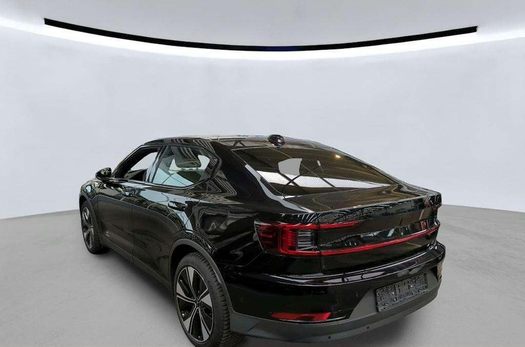 Sort Polestar 2 fra 2024