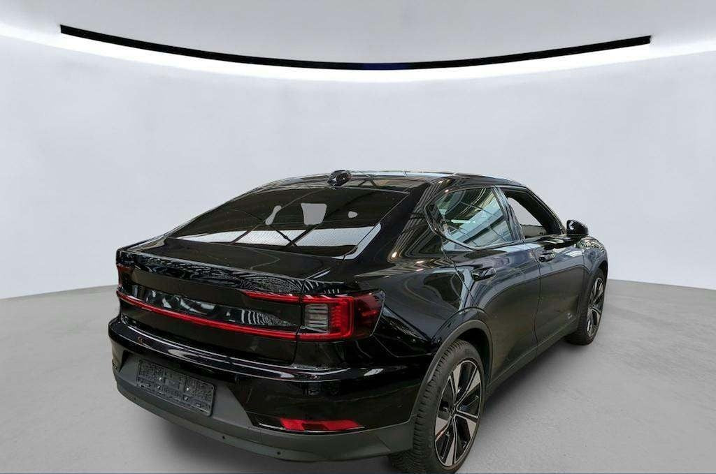 Sort Polestar 2 fra 2024